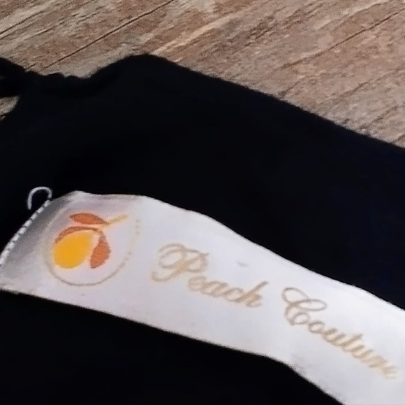 Black Pashmina - Picture 2 of 4